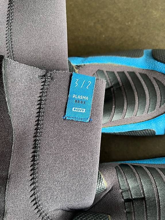 Herrenschuhe: ION Plasma boots 3/2 noir-bleu – Gebraucht aus Corseaux von Perol01