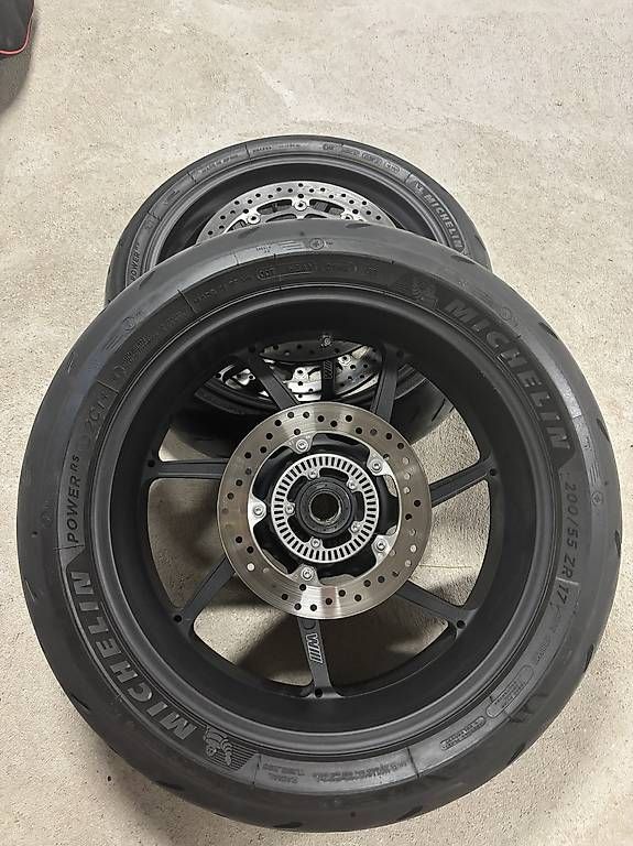 BMW Cerchioni: Schmiederäder S1000RR k67 – Usato da zernez venduto da sockin