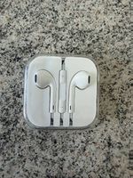 Original Apple EarPods mit 3.5 mm Klinkenanschluss Kopfhörer
