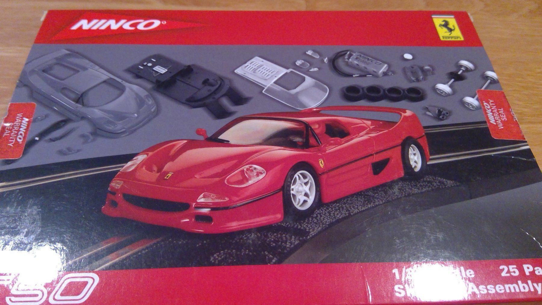 Ninco Piste: Ninco Ferrari Bausatz 1/32 – Nuovo e nell'imballaggio originale da Zizers venduto da Zigity
