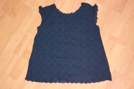 marine Bluse 164 mit Lochstickerei