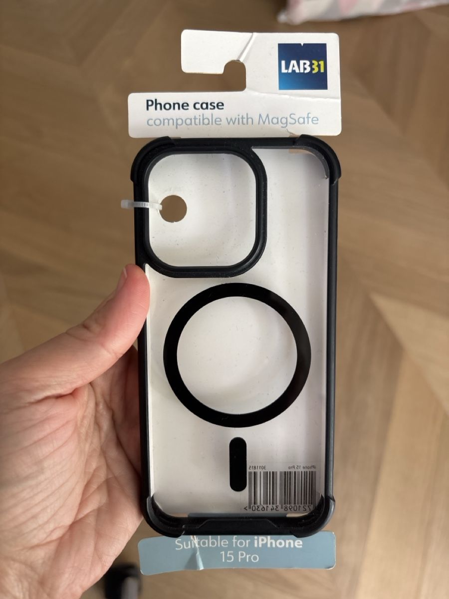 Coques & Protection écran: LAB31 MagSafe iPhone case 15 Pro – Neuf avec emballage d'origine à Zürich par Angela_Fashion_Lover 1