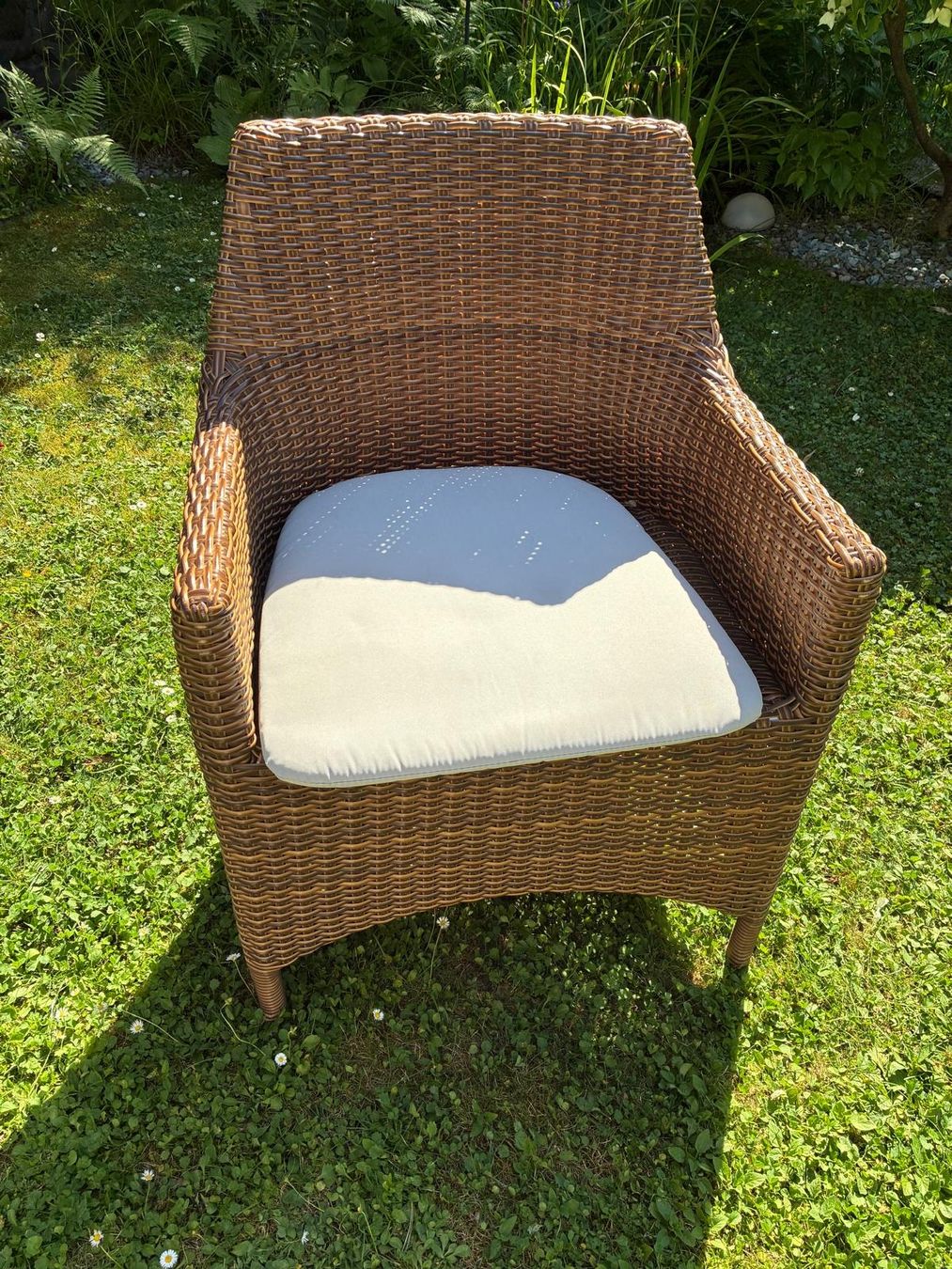 Sessel: Robuste Gartenstühle – Gebraucht aus Winterthur von Huir01