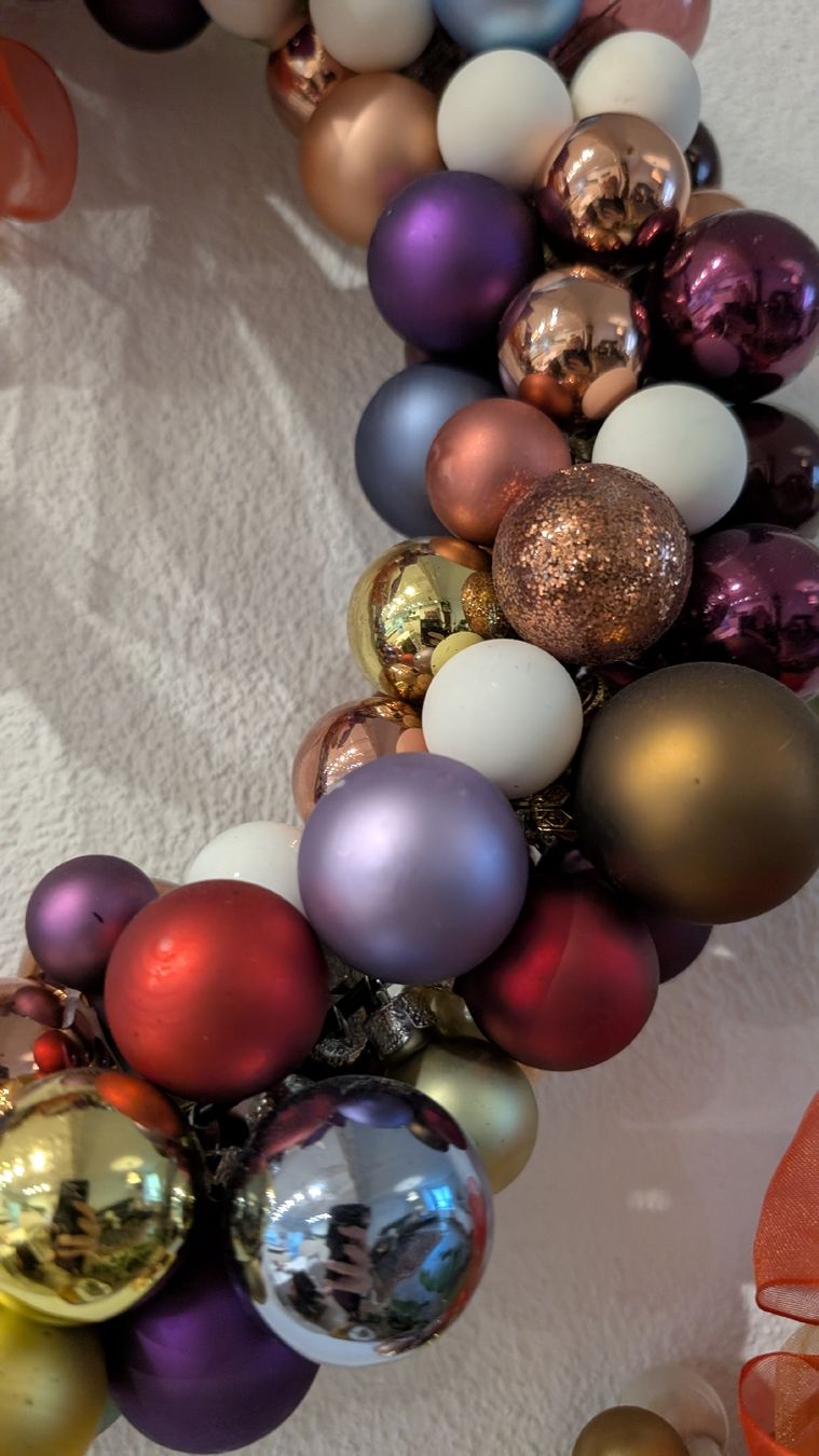 Tutte le decorazioni: Kranz aus kleinen Kugeln – Usato da Schaffhausen venduto da Pride73 4
