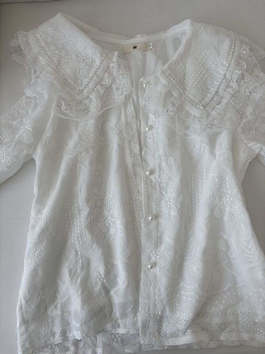 Blusen: Damenbluse mit Spitze – Neu (gemäss Beschreibung) aus Arbon von Ursula_566 1