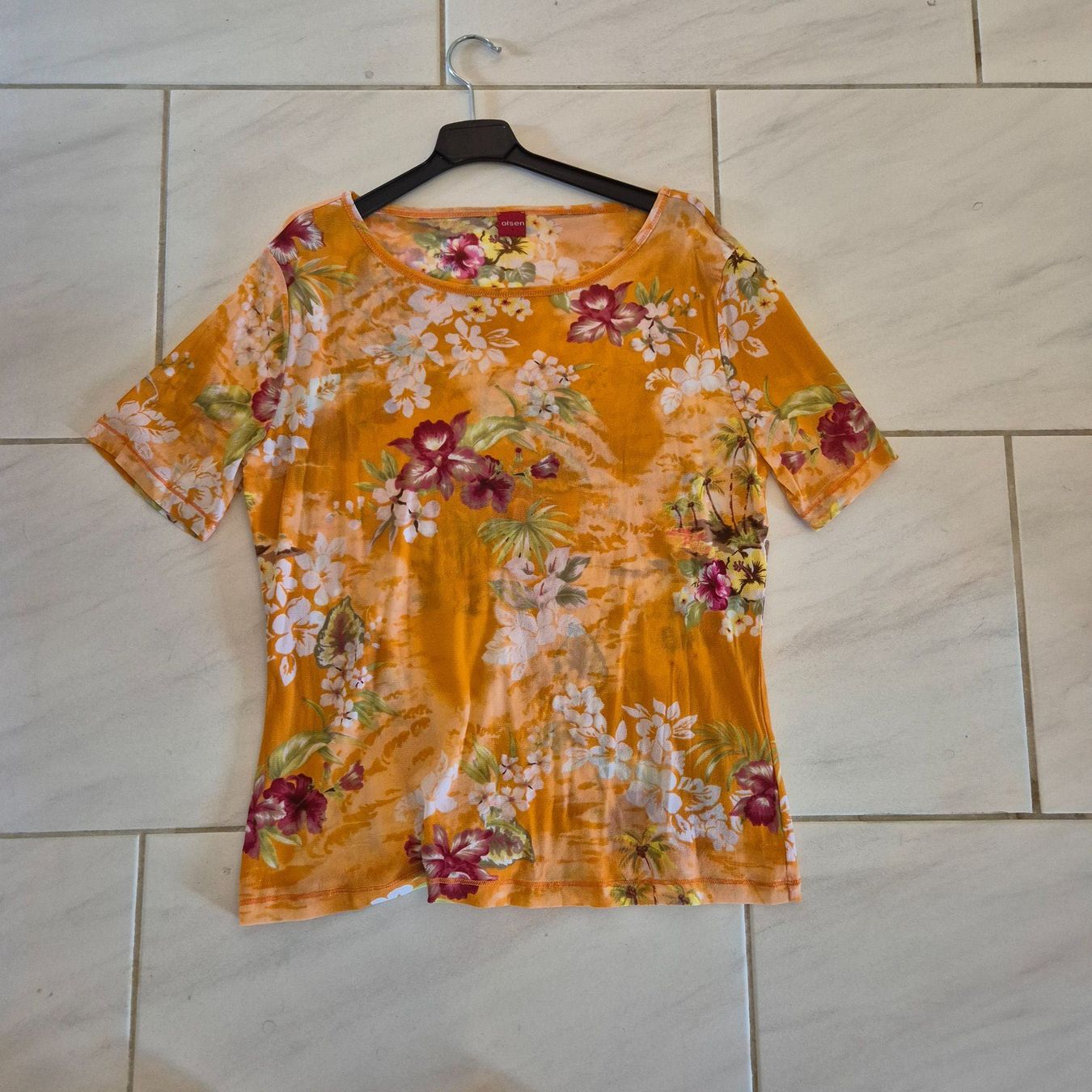 T-shirt: Damenshirt Olsen – Usato da Arni AG venduto da kurtrmeier