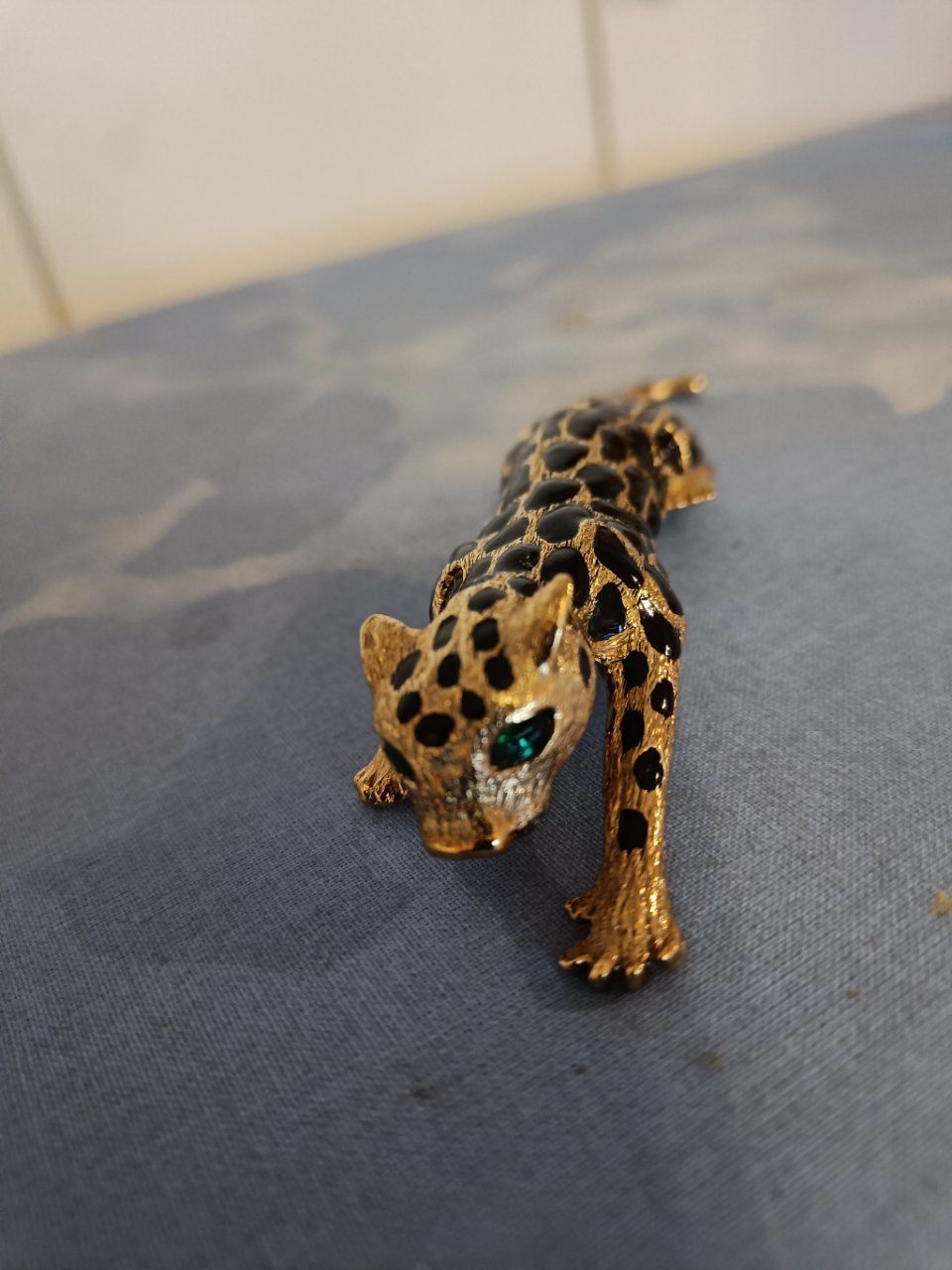 Spille & Fermagli: Elegante Vintage Leopard Brosche, goldfarben – Usato da Oberwil BL venduto da mlr_kh52 1