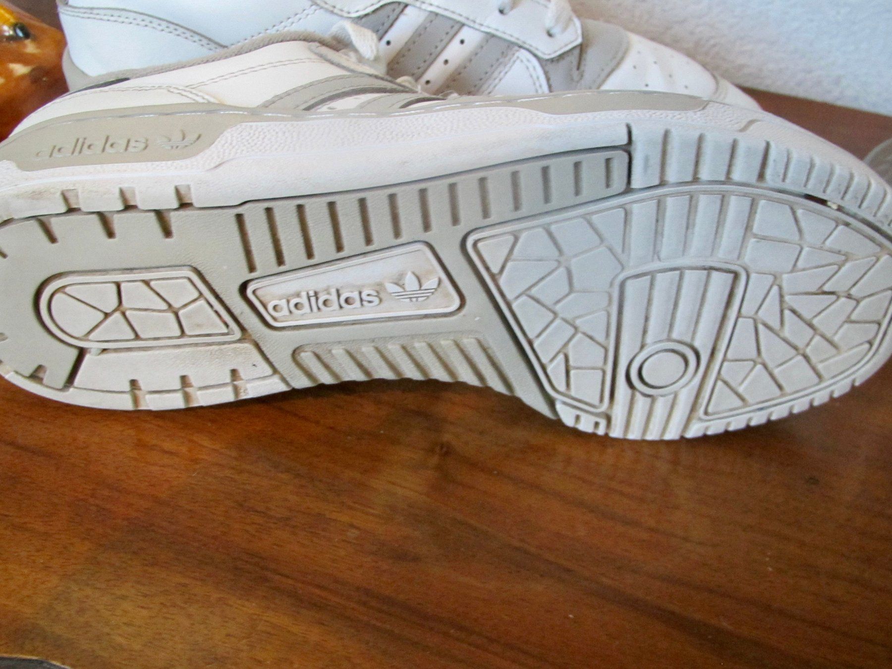 Adidas Scarpe da uomo: BASKETS ADIDAS  38,5  N' 6 – Usato da Murten venduto da Selliot 4