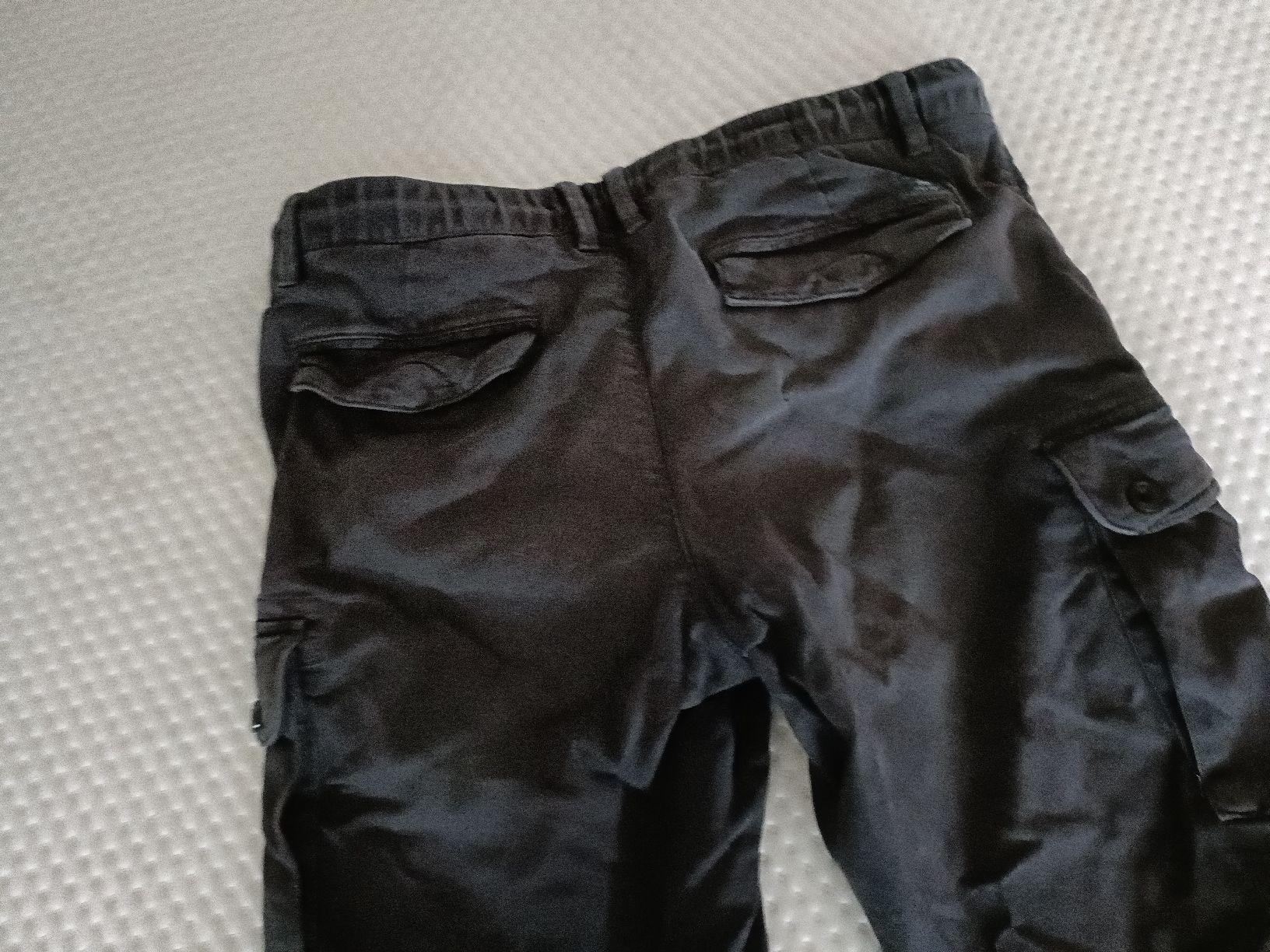 Lotti di vestiti: 2 XL Kurze Jeanshosen – Usato da Gossau SG venduto da scania1509 3