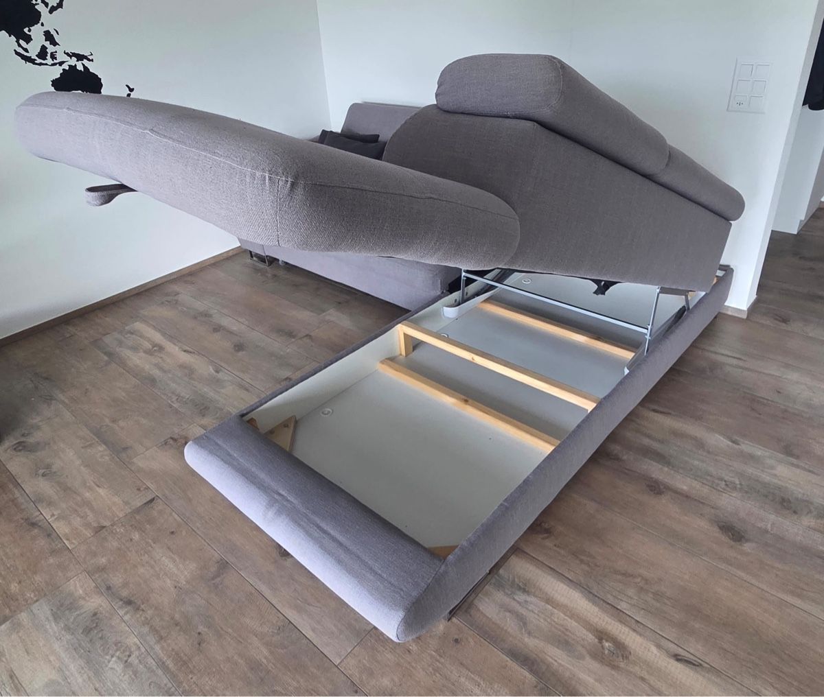 Divani: Grosses Ecksofa mit Schlaffunktion & Bettkasten – Usato da Bazenheid venduto da Buuch4K 4