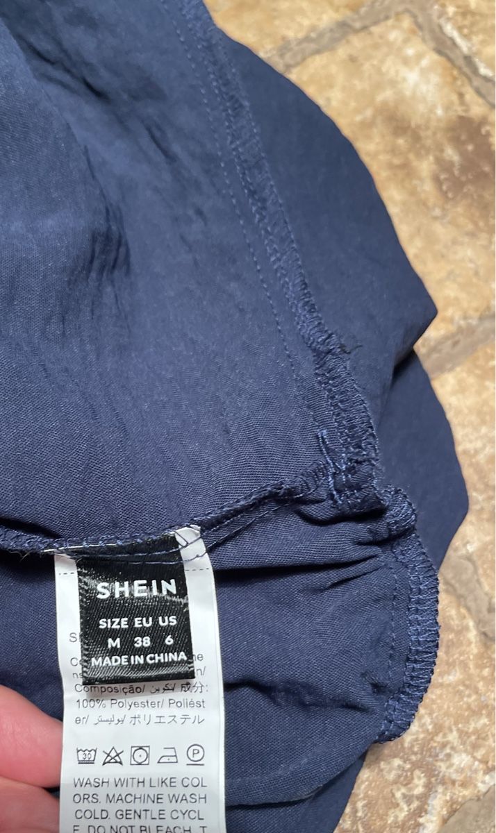 Top: Top blu taglia M - Nuovo-chic e elegante – Nuovo (secondo la descrizione) da Gordevio venduto da LanaZimm 6