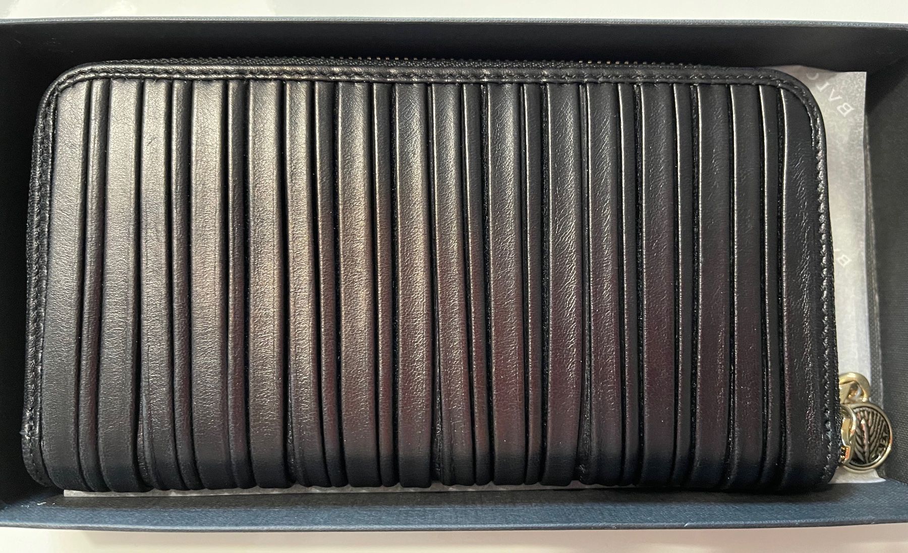 Bulgari Portamonete: Bulgari Pleated Leather Wallet – Usato da Neuchâtel venduto da Neuch1
