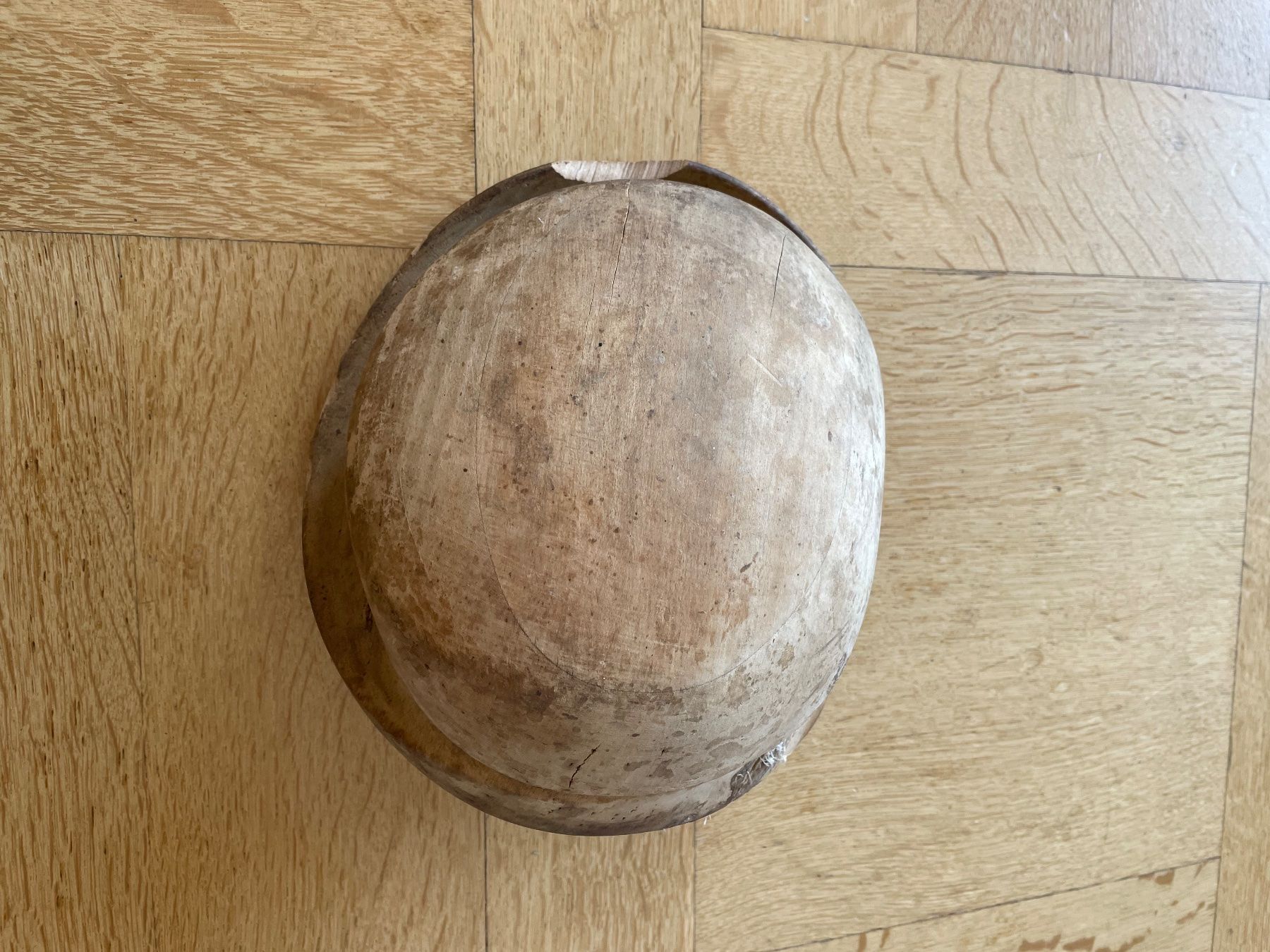 Copricapi, berretti & cappellini: Forme a chapeau ancienne – Usato da Vevey venduto da esp_6yxp 3