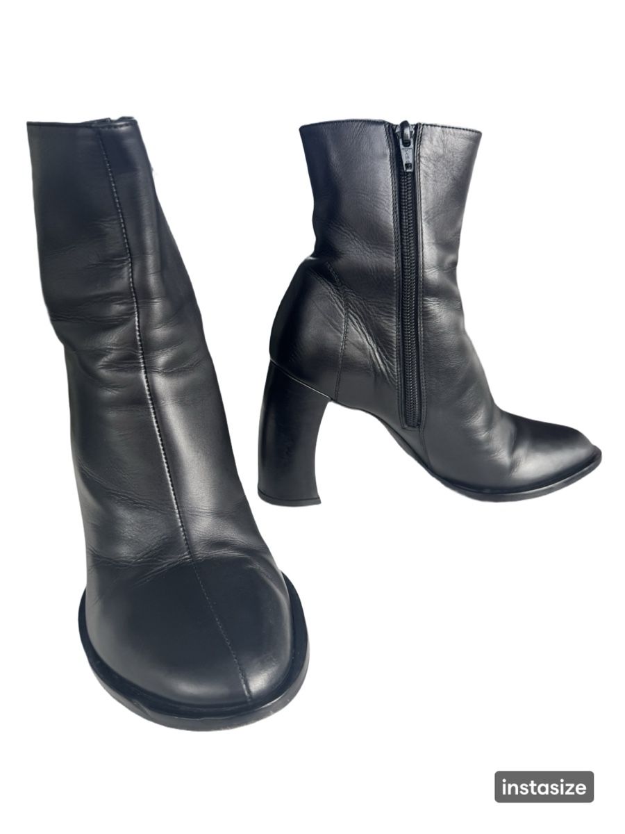 Scarpe da donna: Ann Demeulemeester black leather ankle boots. – Nuovo (secondo la descrizione) da Luzern venduto da liz_6fgj