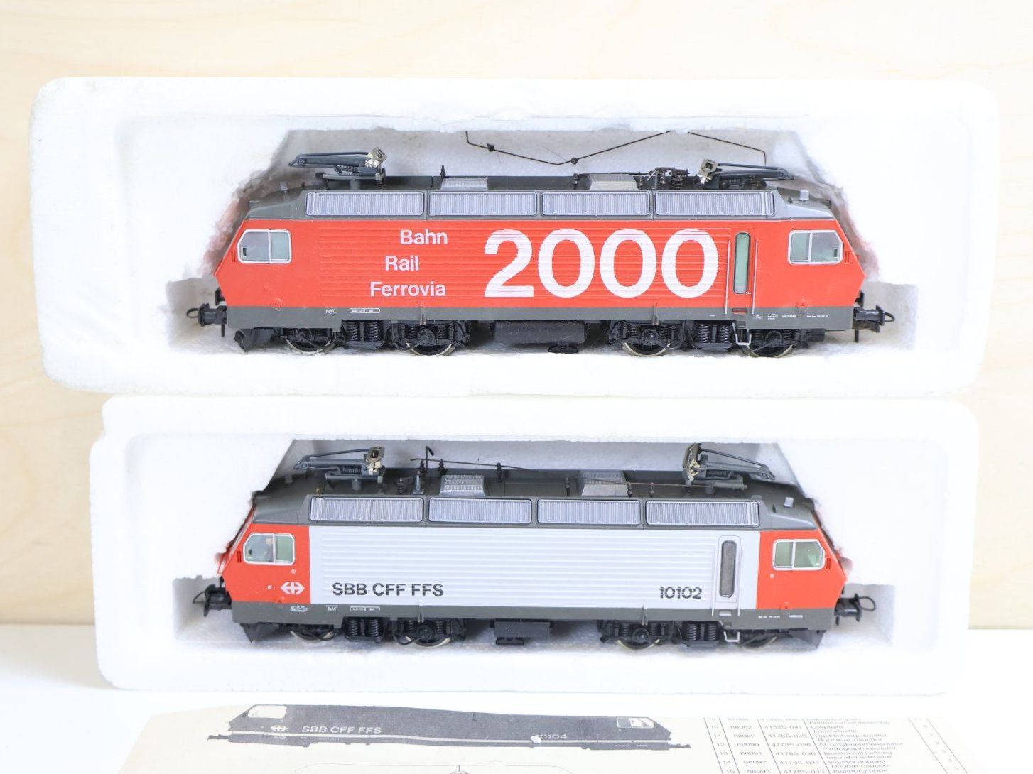 Roco Modelleisenbahnen: ROCO 2 x SBB Re 4/4 E-Lok - DC H0 Doppelpack – Gebraucht aus Winterthur von Monstera