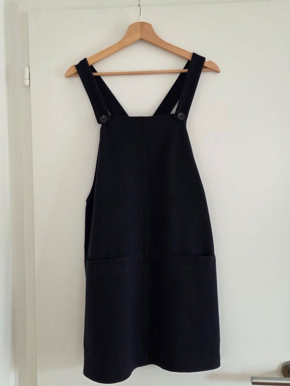 Massimo Dutti Kleider: Tolles Massimo Dutti Latzkleid – Gebraucht aus Thun von angerber