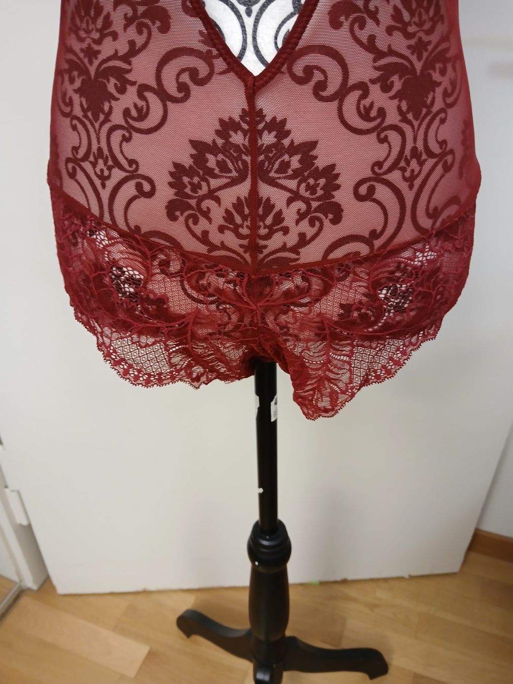 Altra biancheria intima: Eleganter Body in Rot mit Spitze Gr. M – Nuovo (secondo la descrizione) da Glattbrugg venduto da fin_66d8 4
