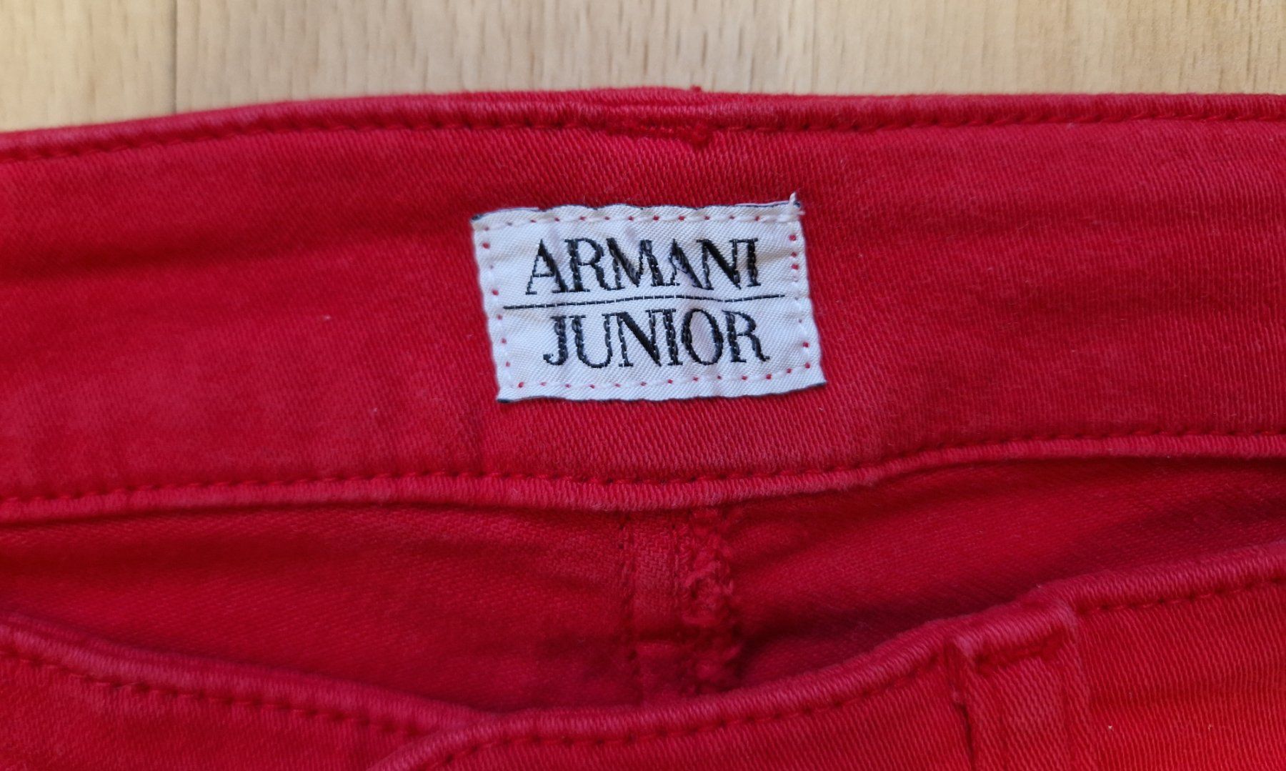 Armani Pantaloni: Armani Junior - Rote Jeans Gr. 144 – Usato da Fribourg venduto da gua_7jvq 3