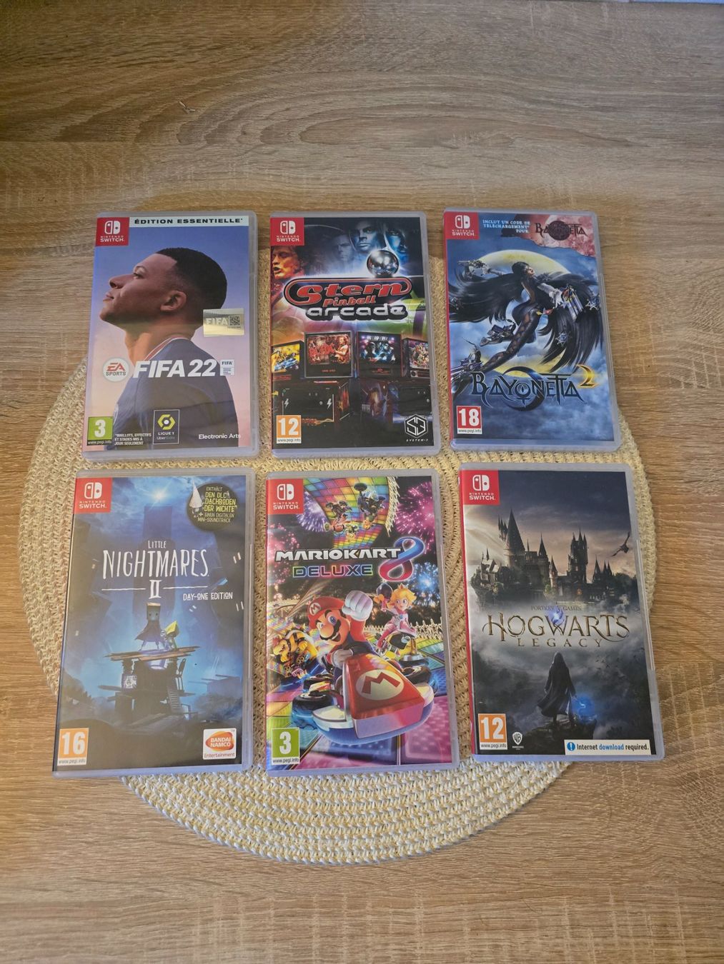 Nintendo Console: Switch, 4 manettes, 9jeux – Usato da Geneve venduto da Morgane_manto 2