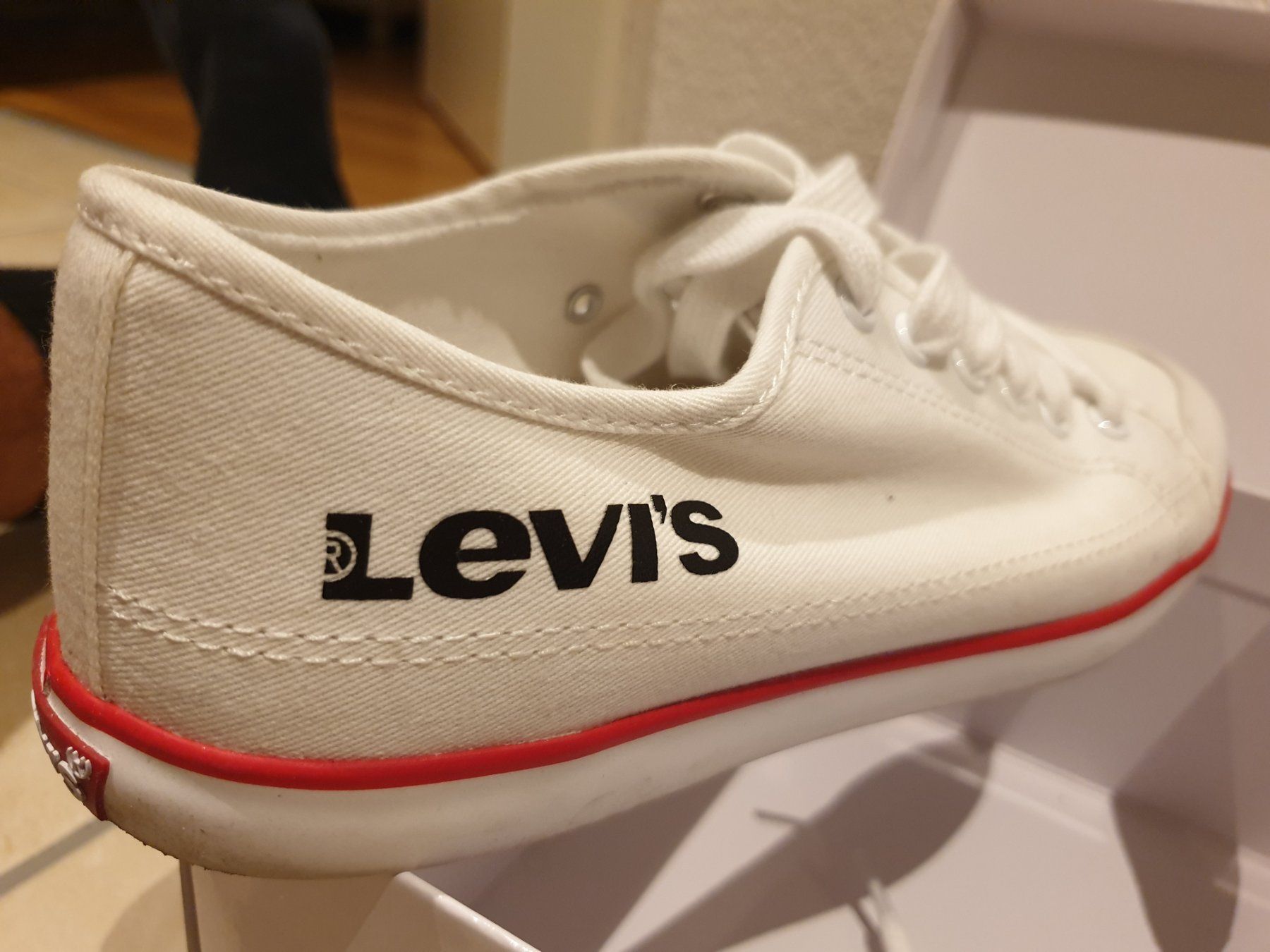 Levi's Chaussures hommes: Chaussures Levi's – D'occasion à Courtaman par Bluejazz 3