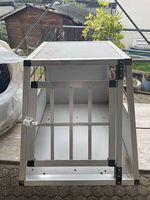 Hundebox  für kleine bis mittelgrosse Hunde