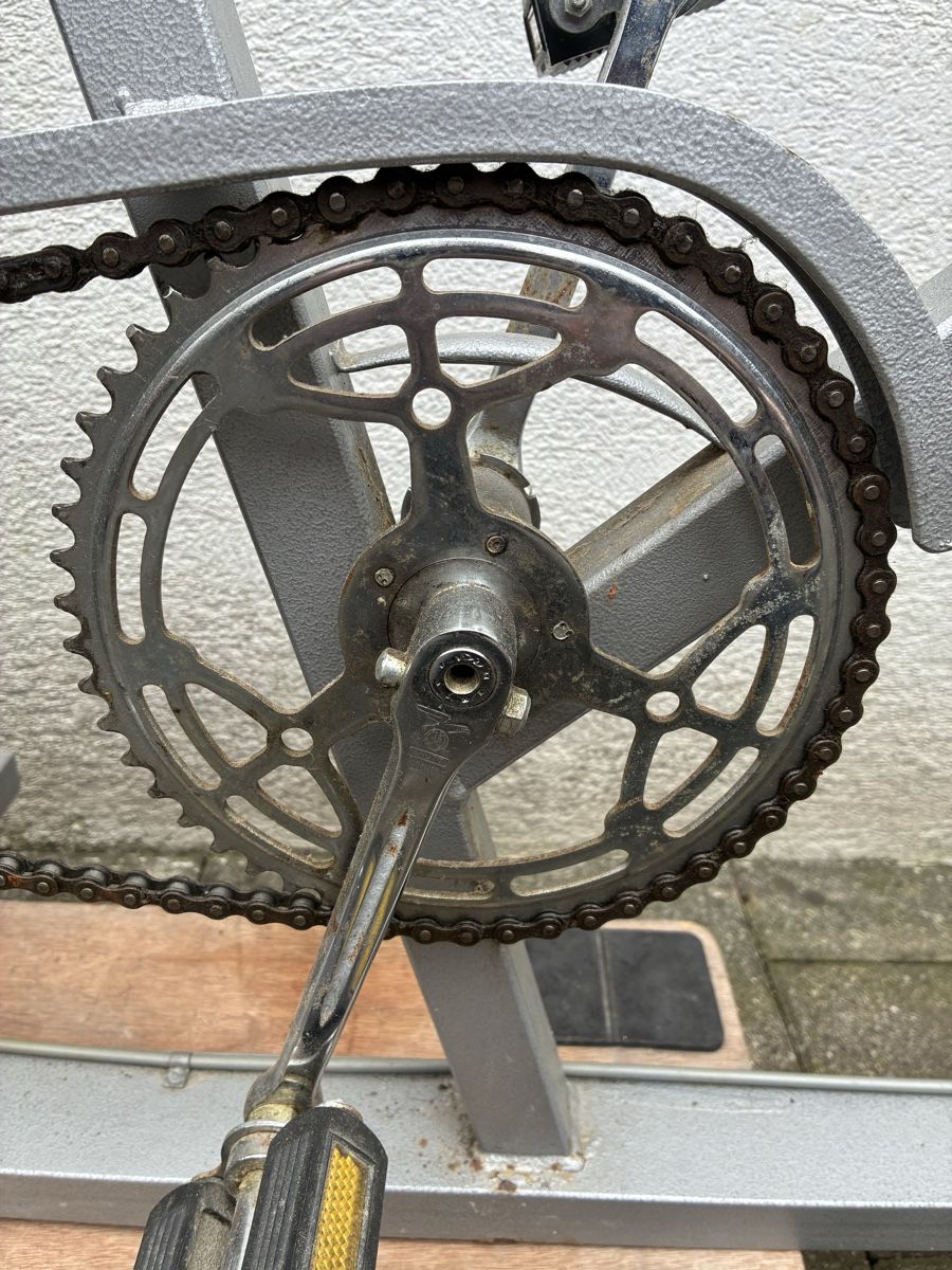 Hometrainer: Vintage Oldtimer Hometrainer mit Ventilator Velo Flipper – Difettoso da schönenwerd venduto da quartier9 8