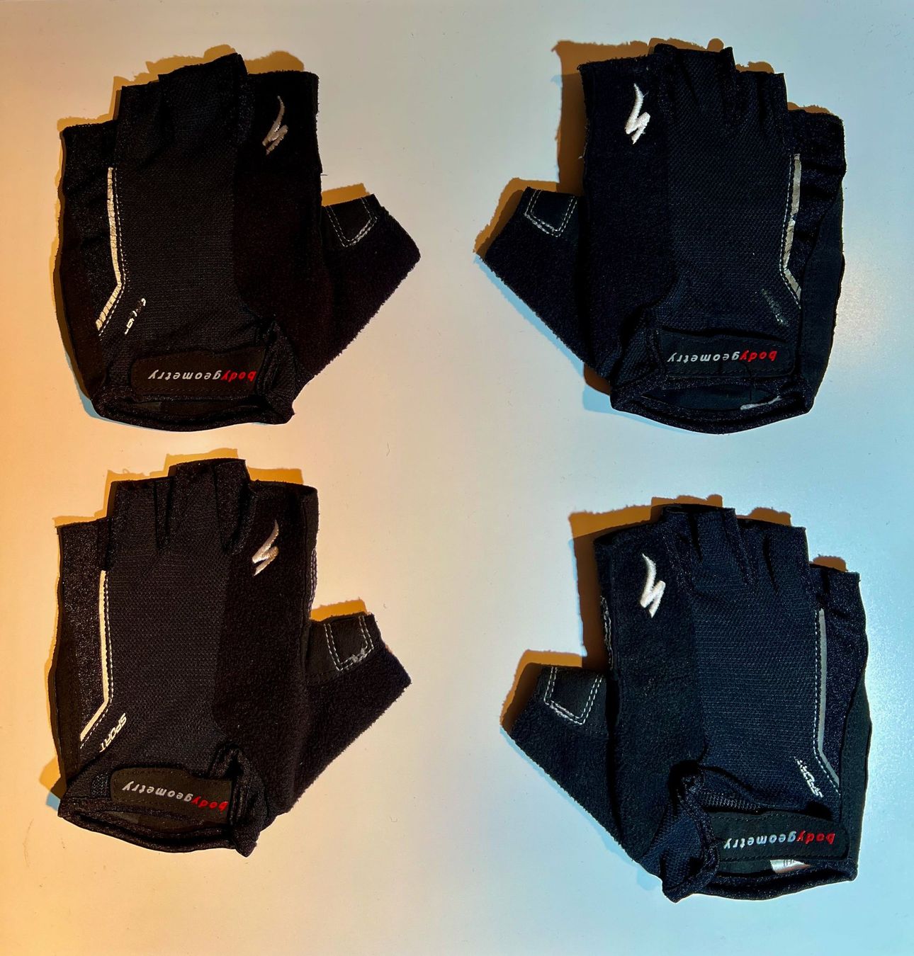 Sonstige Accessoires für Herren: SPECIALIZED MOUNTAINBIKE HANDSCHUHE BODY GEOMETRY – Gebraucht aus Wünnewil von  1