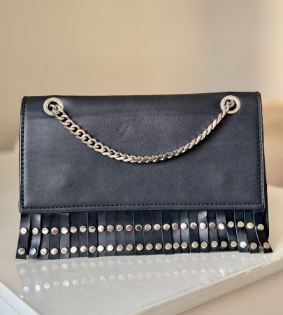 ZARA Umhängetasche mit Nieten & Kettendetail 🖤 wie neu