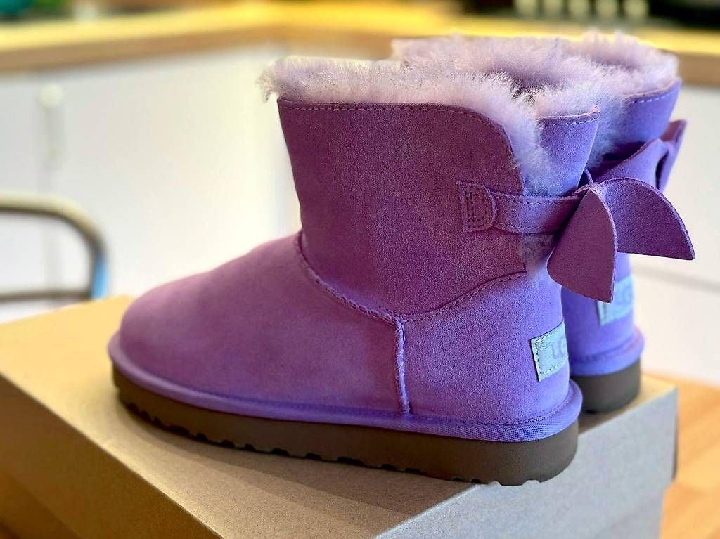 Chaussures femmes: UGG mini color lilla – D'occasion à Ligornetto par hav_9tdh 3