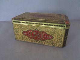 Vintage Blechdose mit Dekor