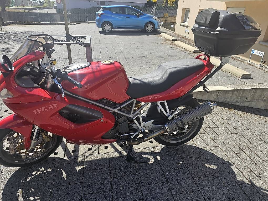 Strada: A vendre Ducati st4 – Usato da Neuchâtel venduto da Resom0