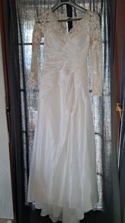 Brautkleid von JJ's House, Grösse 36, nicht gebraucht. Ivory