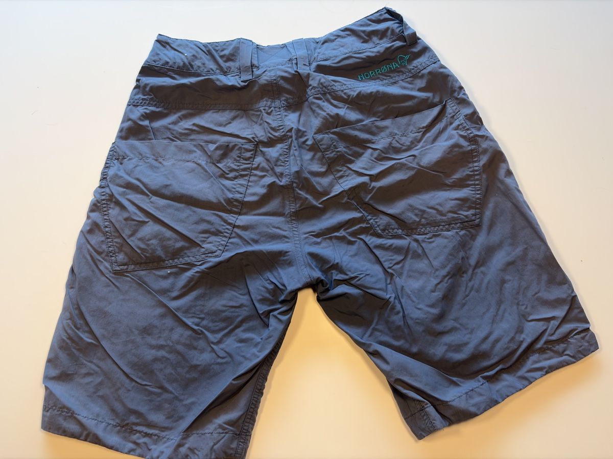 Norrøna Pantaloni: Norrona bitihorn lightweight shorts, size s – Usato da Nyon venduto da tor_6gr5 4