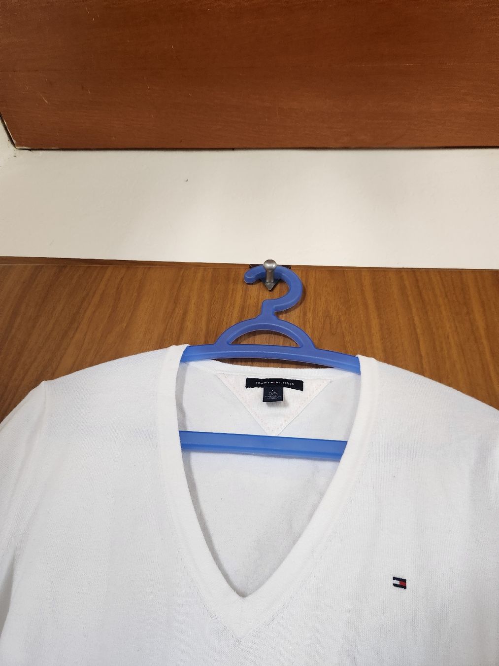 Tommy Hilfiger Pullover & Sweatshirts: Pull V blanc Tommy Hilfiger taille XL  – Gebraucht aus Niedergösgen von Eva2410 4