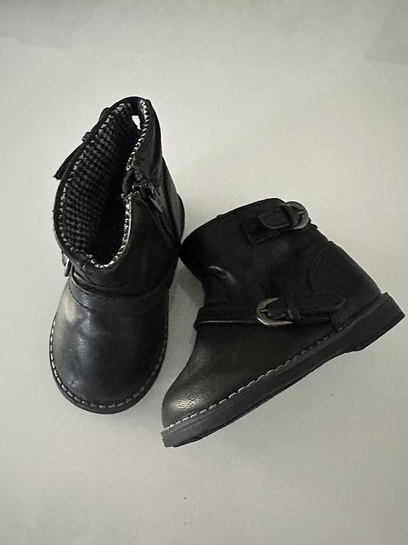 Scarpe per ragazze: Stiefelchen Gr 19 – Usato da Muttenz venduto da anna123