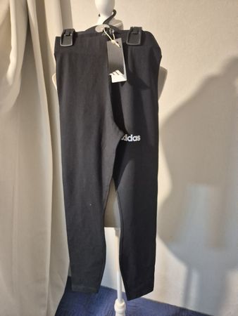 Adidas Leggings schwarz Grösse S neu mit Etikett