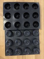2 Stk. Silikon Backform Rosen Muffins, neuwertig!