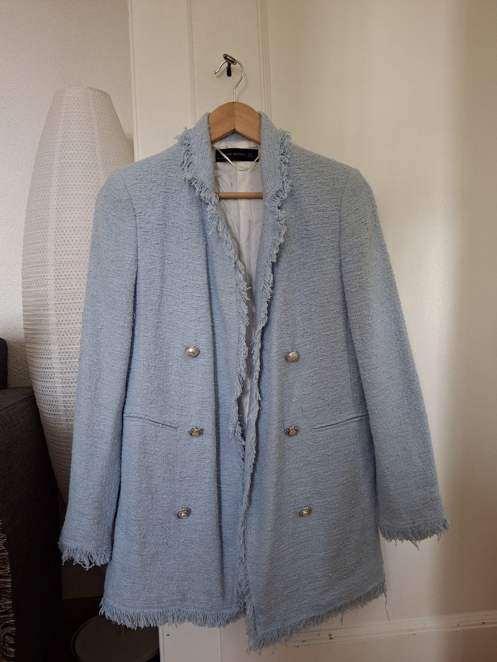 Zara Vestes: Blazer Zara Xs bleu ciel – D'occasion à Lausanne par Cognitia