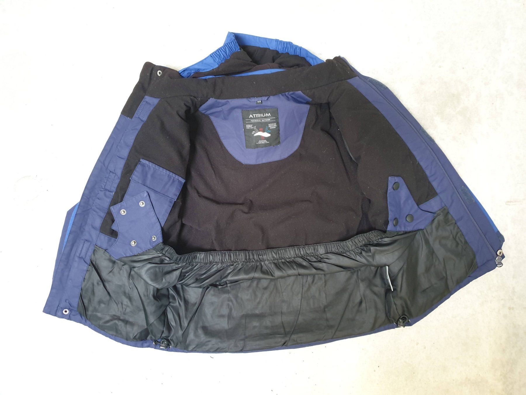 Jacken & Mäntel: Veste d'hiver, Garçon, Taille 128 – Gebraucht aus Fribourg von fripons 2