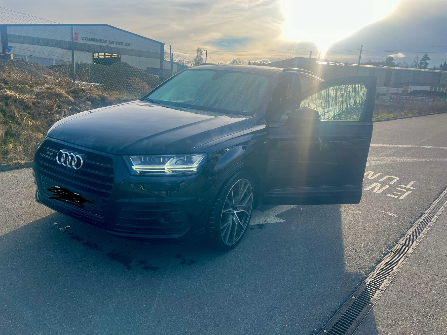 Audi Automobili: Audi SQ7 noir, parfait état – Usato da Romont FR venduto da Djeb7 6