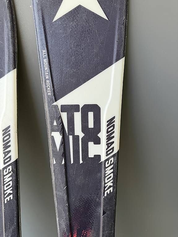 Atomic Skis: Atomic Nomad Smoke 164 mit Bindung – D'occasion à Werdenberg par szekely.tamas 1