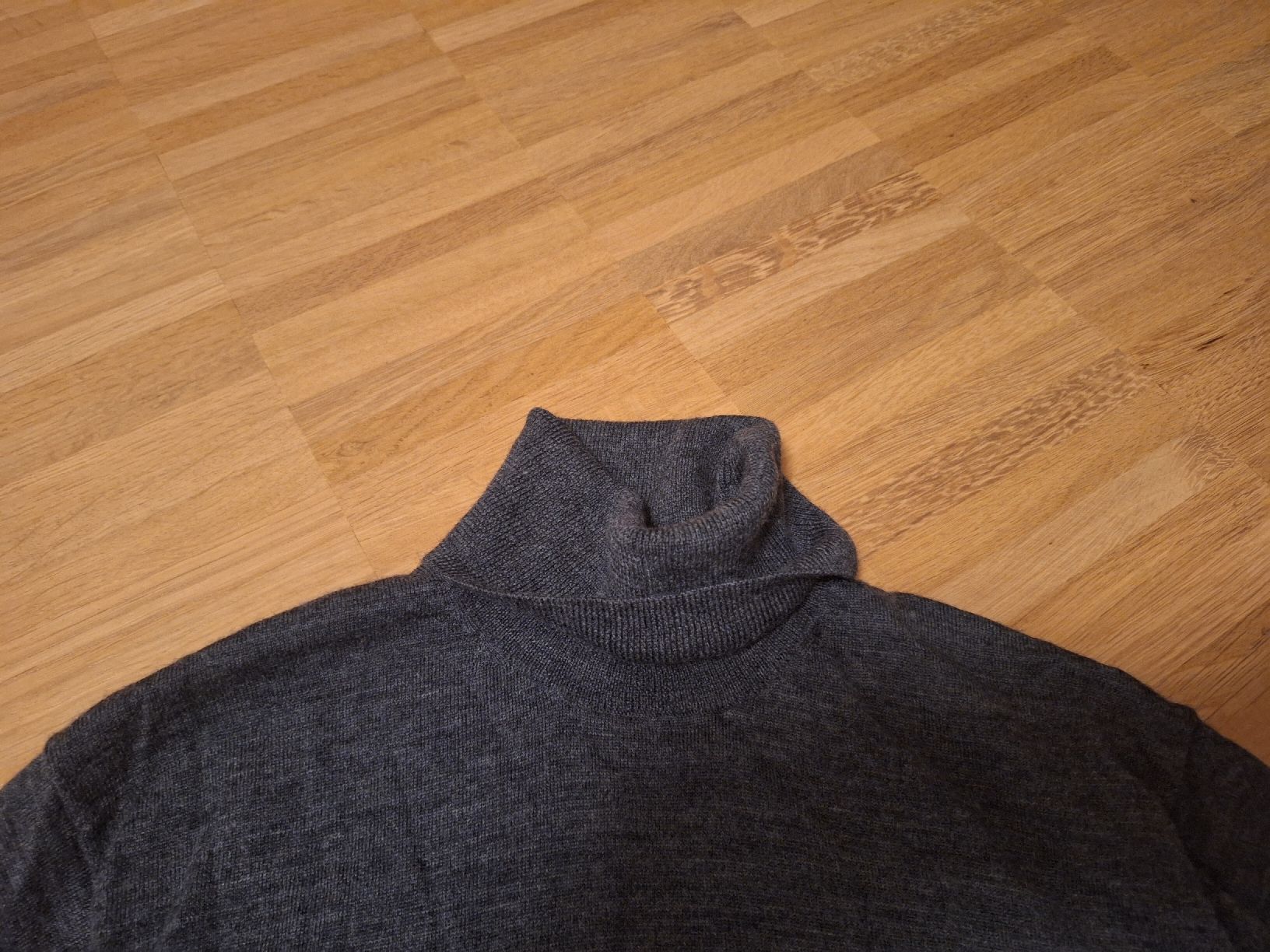 Maglioni & Felpe: Rolli Pullover 100% Merinowolle grau Grösse M – Usato da Riehen venduto da Mamestra 1