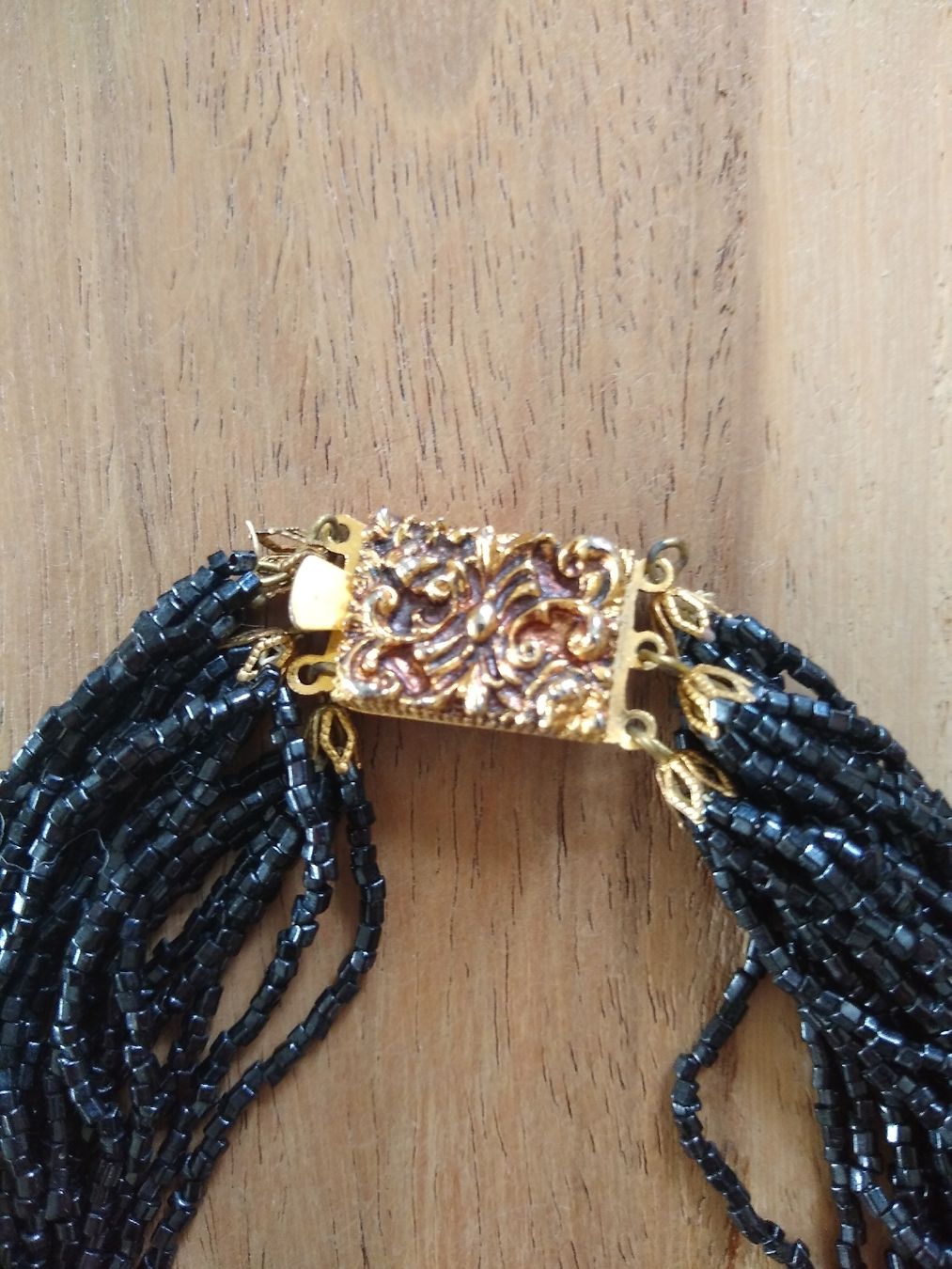 Ketten: Necklace from many tiny beads! – Gebraucht aus Dübendorf von LoRi-2026 2