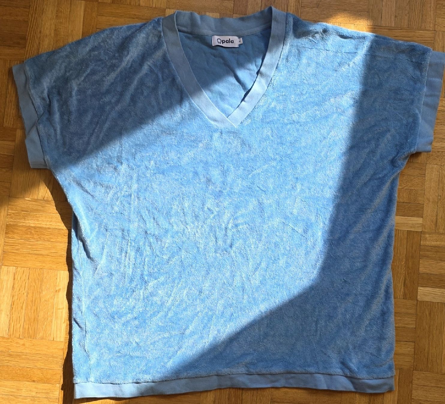 T-shirts: Pull /Tshirt bleu sans manche taille L – D'occasion à Yverdon-les-Bains par van_dq65 1