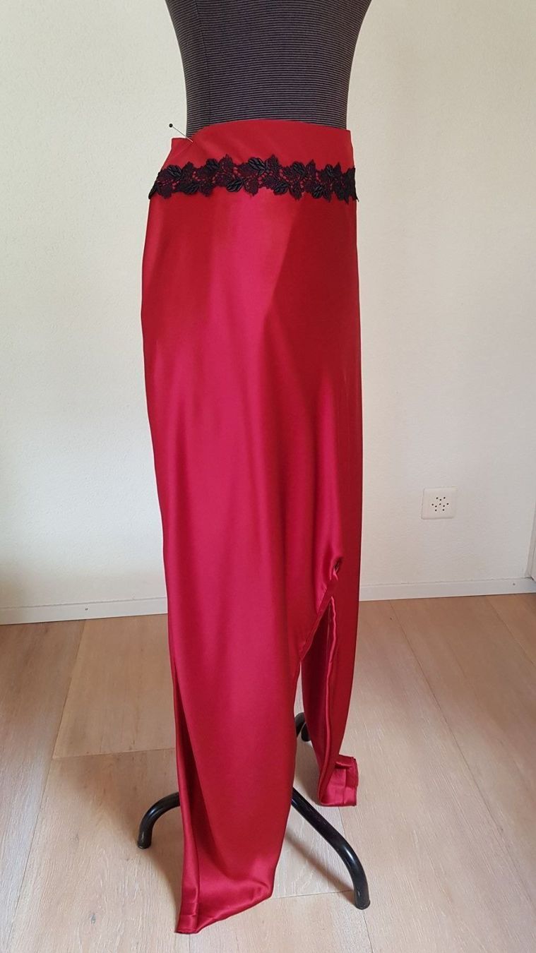 Hosen: IRIS  Sarouel Seidenhose – Neu (gemäss Beschreibung) aus Reutigen von IrisFashion 2