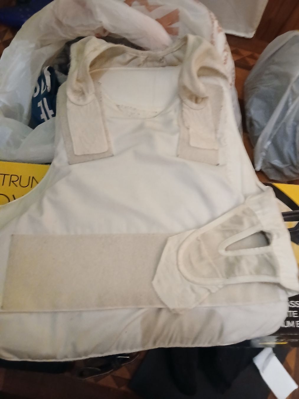 Uniformen: Kugelsichere Weste – Gebraucht aus Aarburg von bos_l99q 2