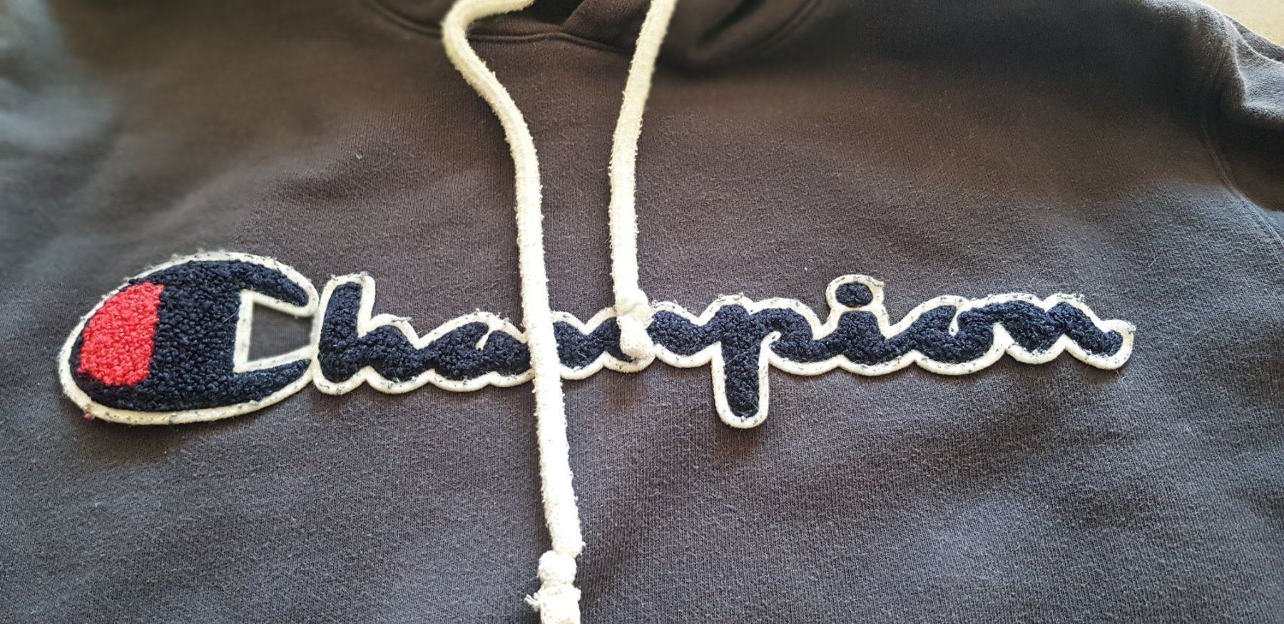 Pullover & Sweatshirts: Pullover champion – Gebraucht aus sion von ckmoi01 3