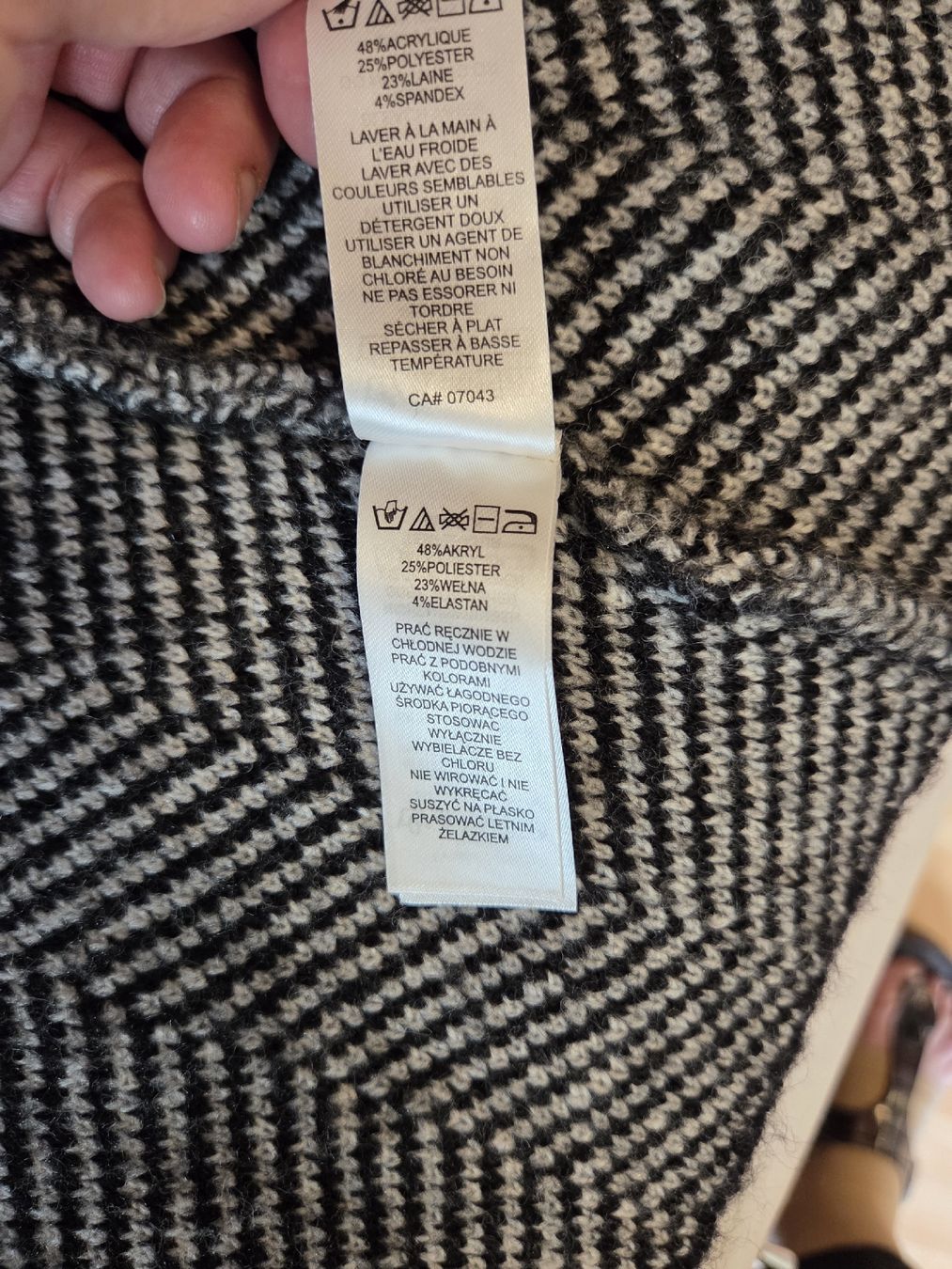 Mäntel: Max Mara Studio Strickmantel, Grösse L, Herringbone Muster – Gebraucht aus Busswil BE von Angy1974 6