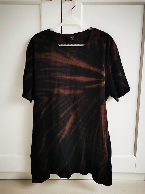 T-shirt: T-Shirt Herren Gr L – Usato da Horw venduto da LorisOo