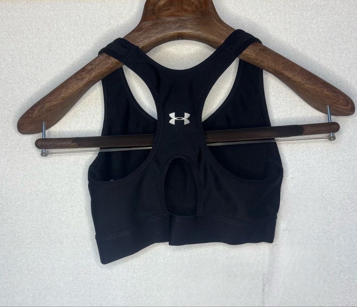Under Armour Autres dessous: Underarmour Sports Bra – D'occasion à Davos Dorf par gin_8k9d 1